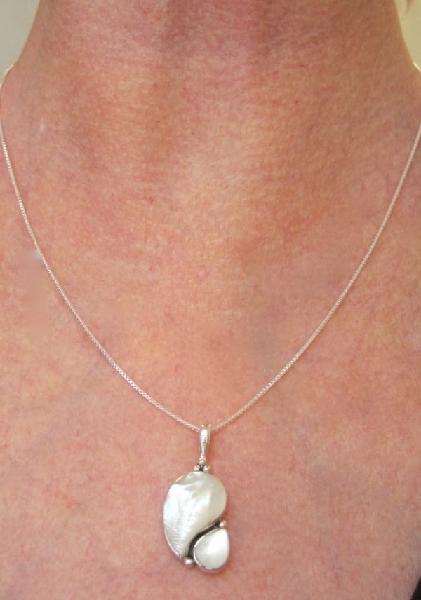 mother-of-pearl-sterling-kidney-necklace