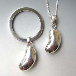 transplant-gift-set-sterling-key-ring-and-pendant