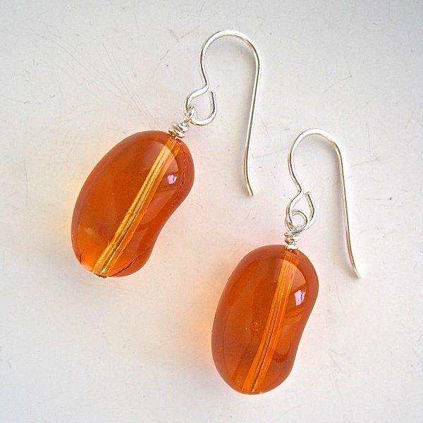 glass-kidney-earrings