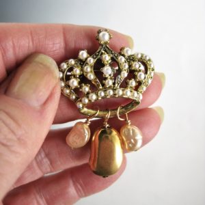 queen-ofparts-kidney-jewelry