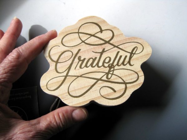 Grateful-wood-culpture