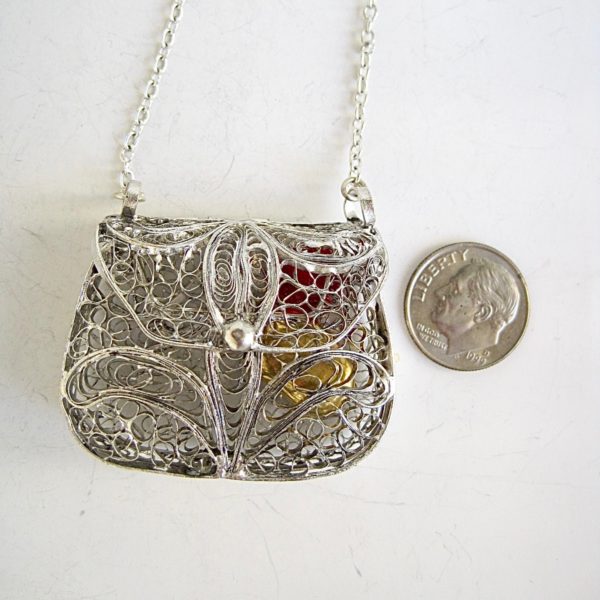 vintage-filigree-purse-ocket-with-kidney-charm