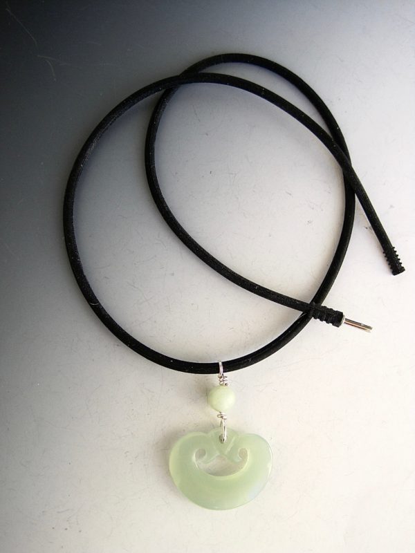 jade-maori-style-kidney- pendant